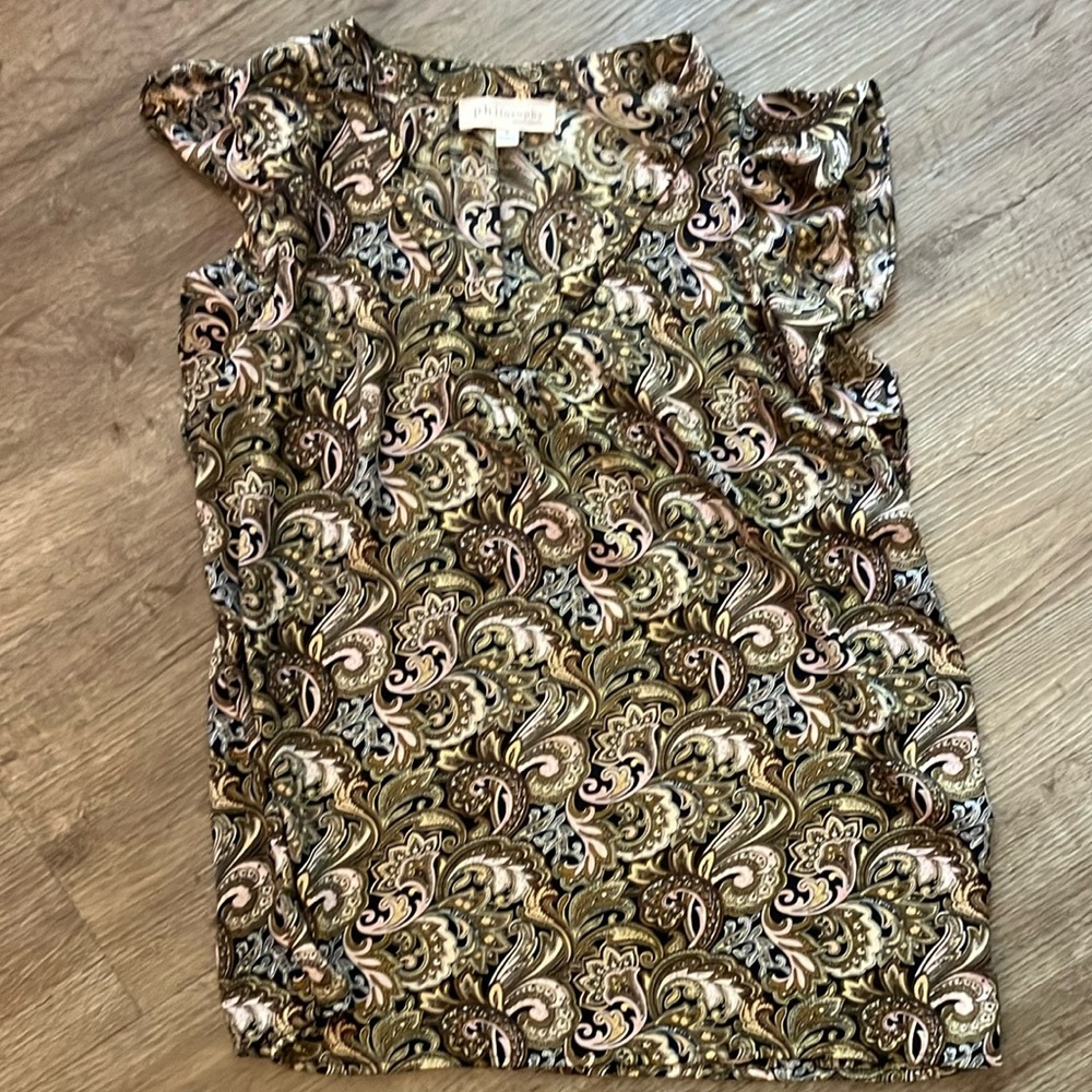 Philosophy Paisley Short Sleeve Blouse in brown, tan, pink